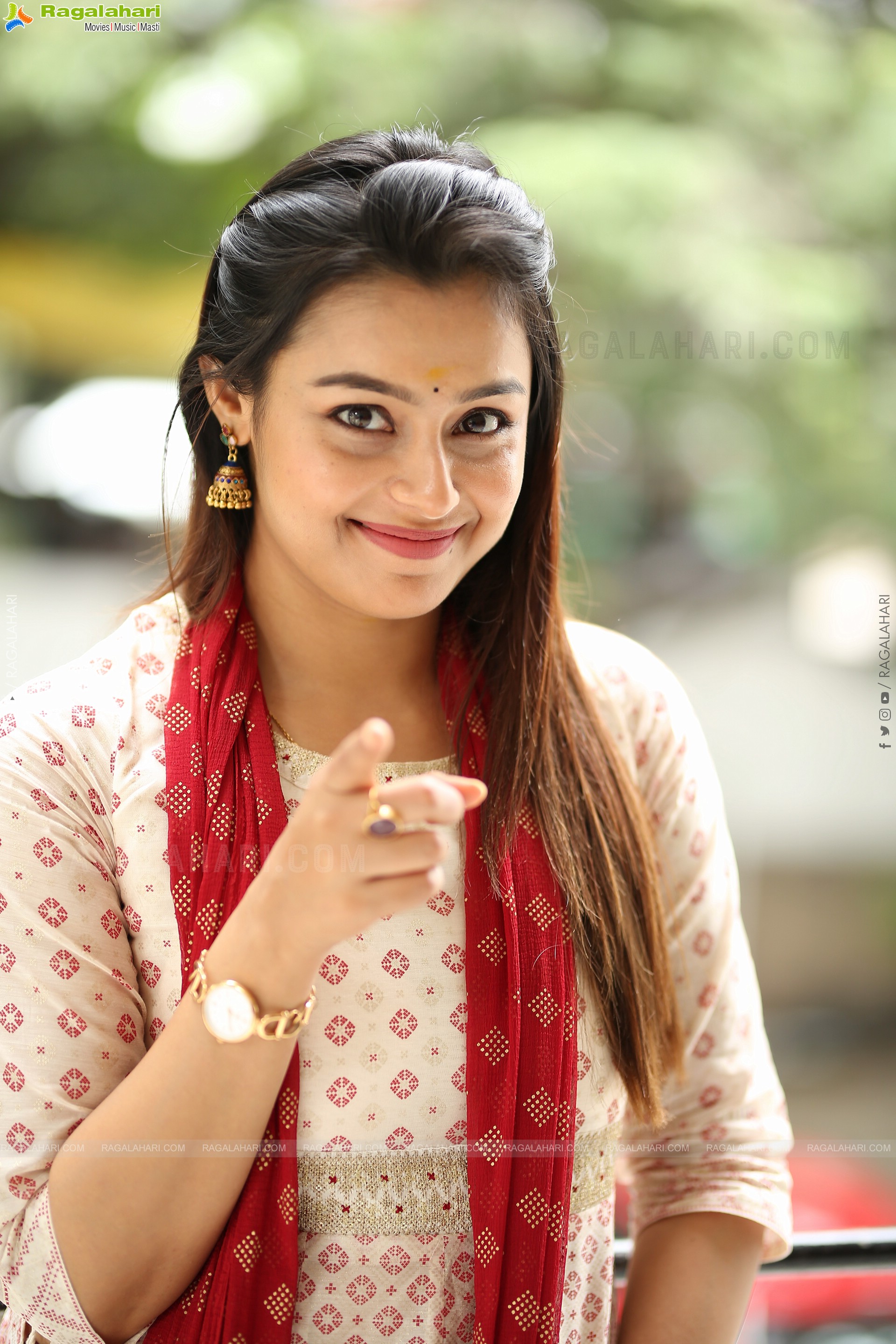 Mokksha at Alanati Ramachandrudu Interview, HD Gallery