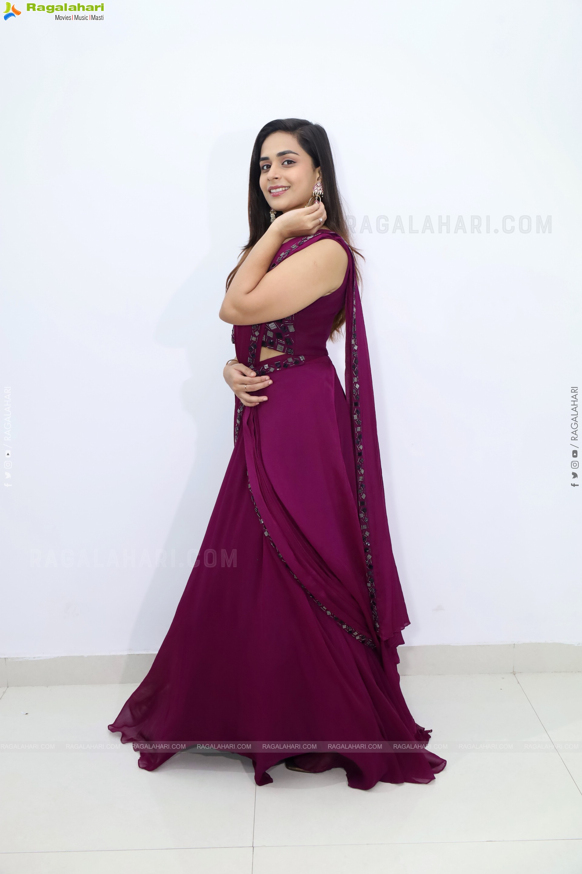 Mounica Bavireddi Latest HD Photo Gallery