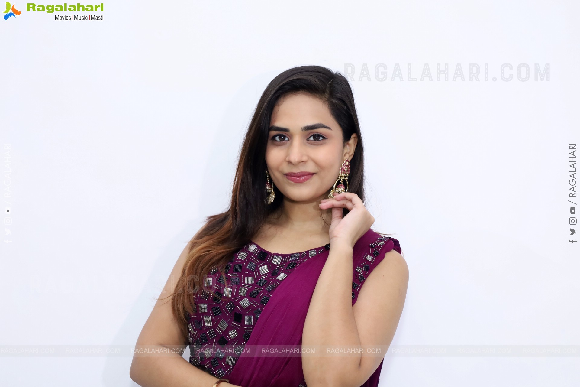 Mounica Bavireddi Latest HD Photo Gallery