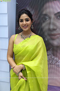 Samyuktha Menon at Ladia Diamond Store Launch, HD Gallery