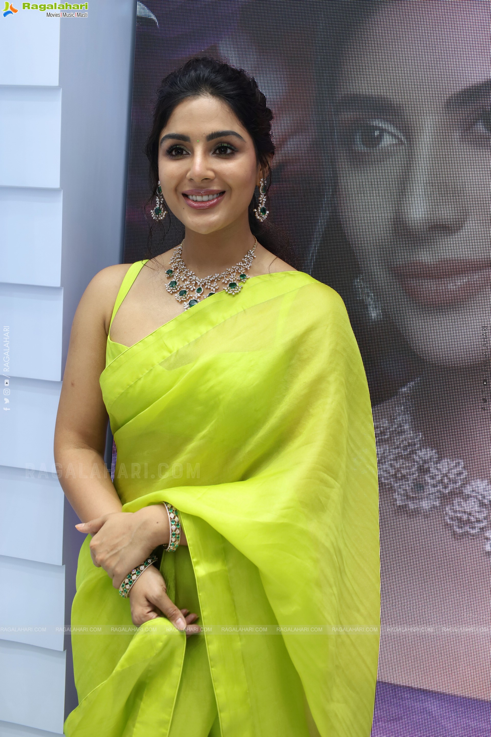 Samyuktha Menon at Ladia Diamond Store Launch, HD Gallery