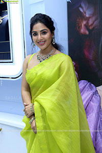 Samyuktha Menon at Ladia Diamond Store Launch, HD Gallery