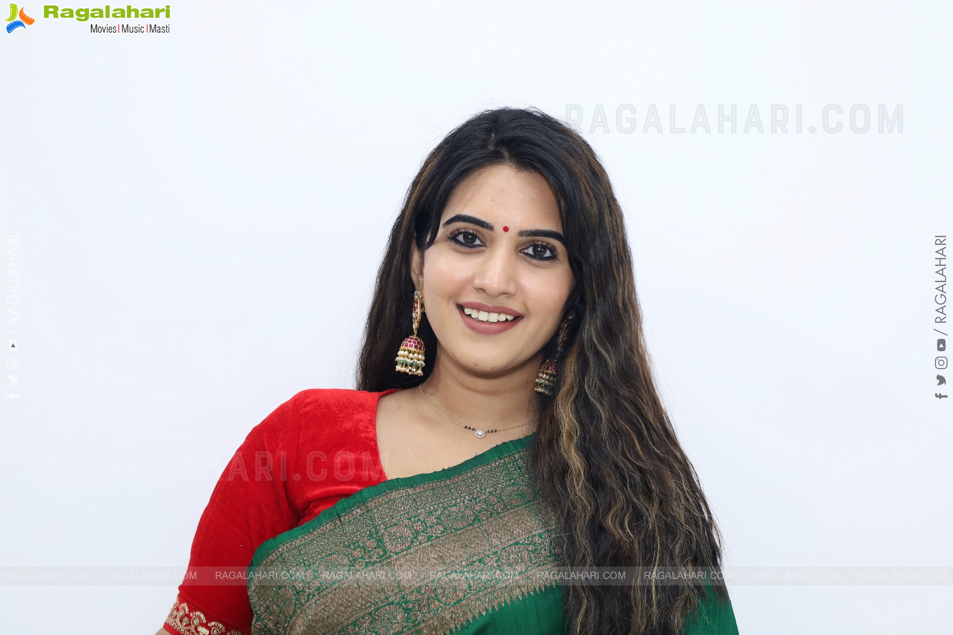 Sravanthi Chokarapu at Hi Life Fashion Showcase Event, HD Gallery