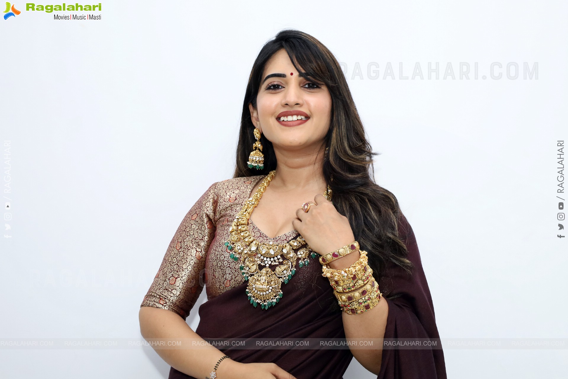 Sravanthi Chokarapu at Hi Life Fashion Showcase Event, HD Gallery