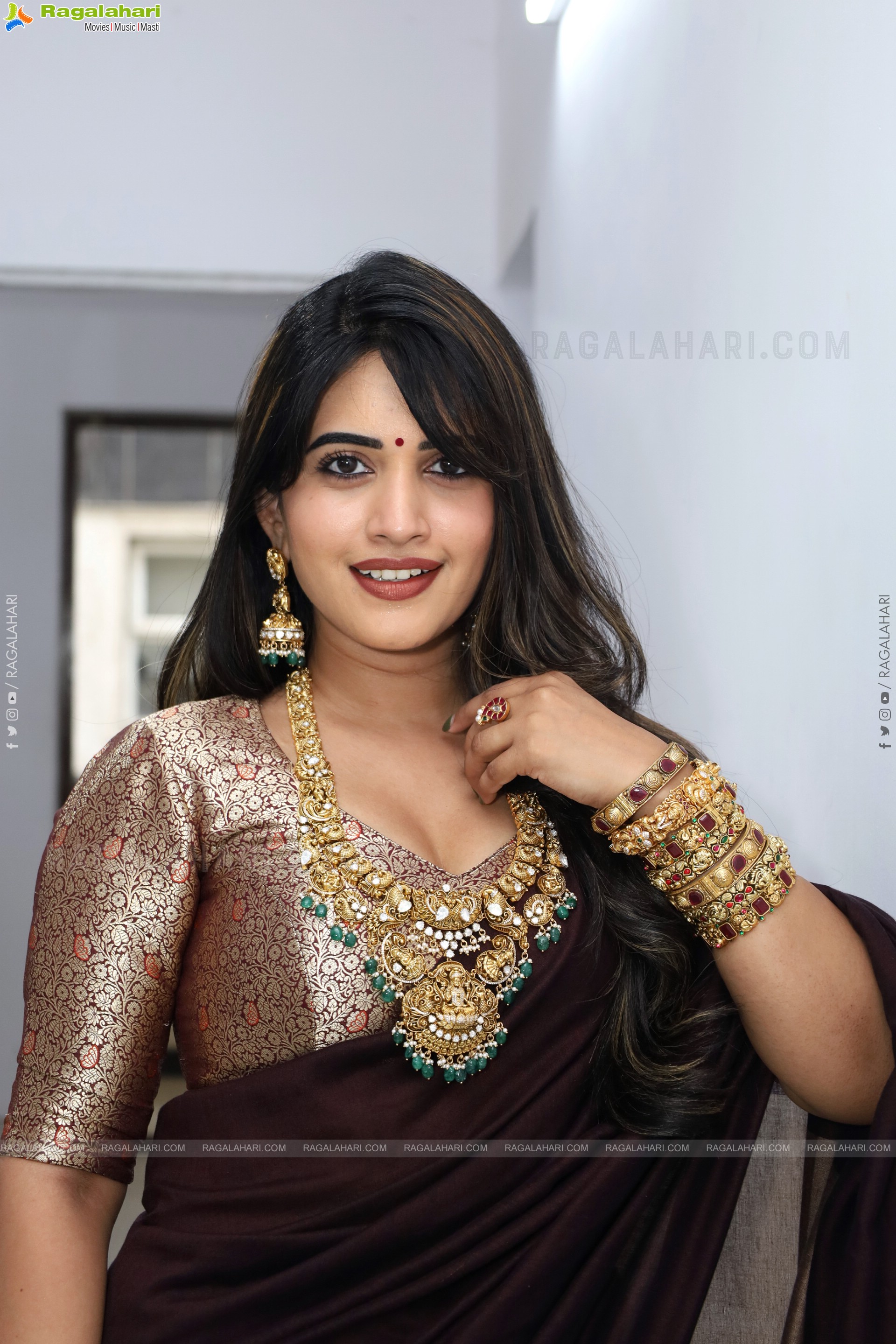 Sravanthi Chokarapu at Hi Life Fashion Showcase Event, HD Gallery