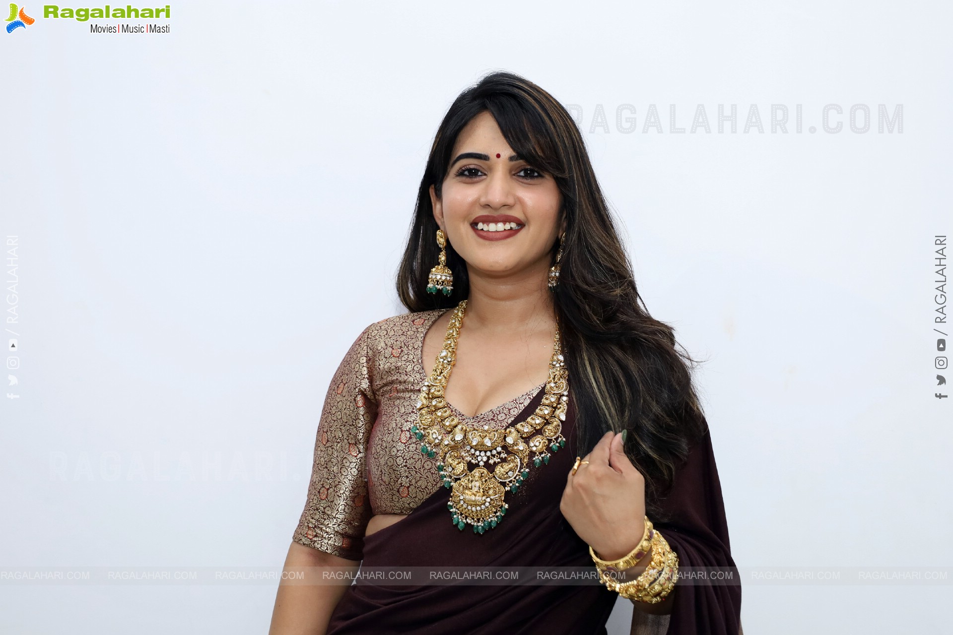 Sravanthi Chokarapu at Hi Life Fashion Showcase Event, HD Gallery