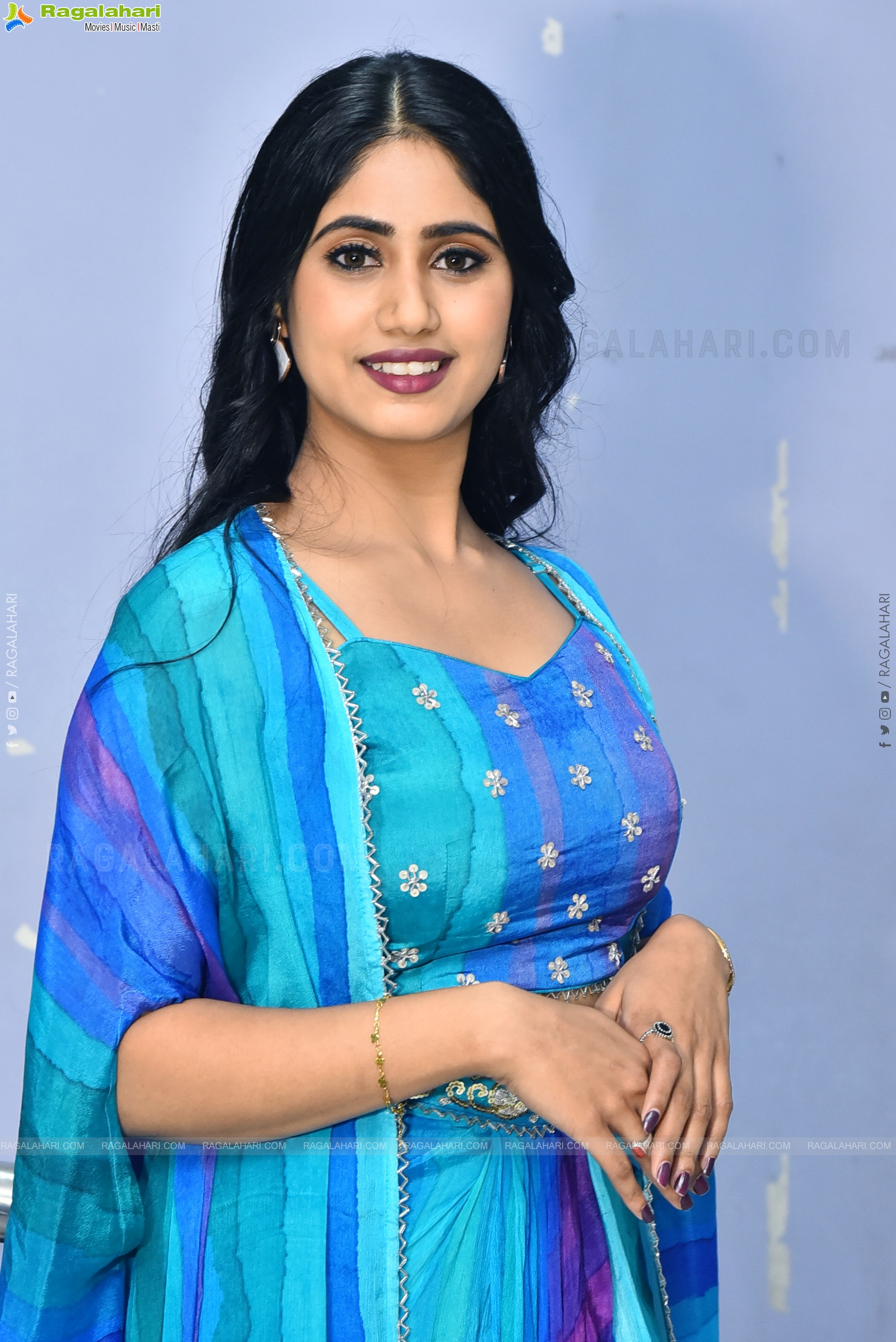 Yashaswini Srinivas at Sarangadariya Trailer Launch Event, HD Gallery