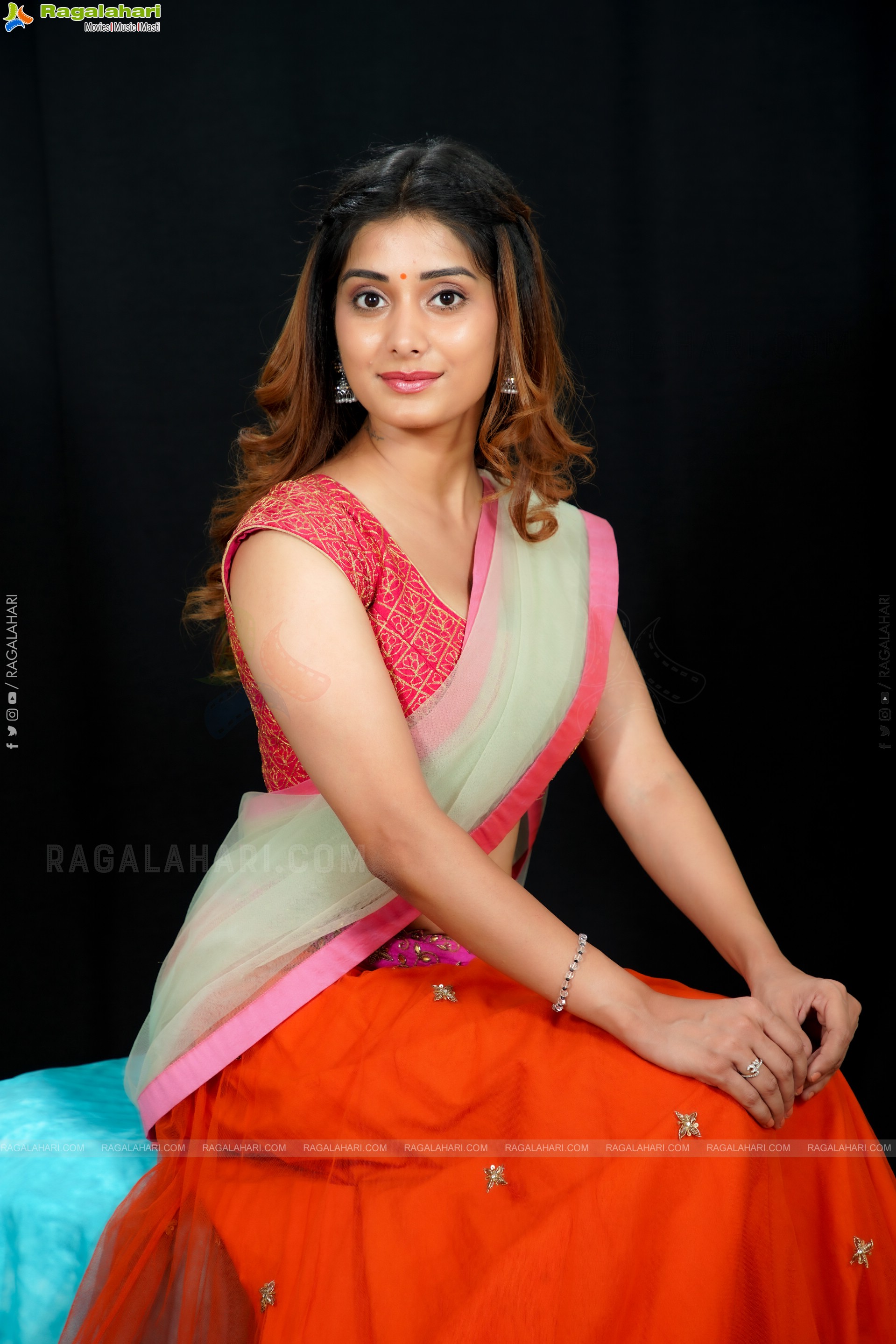 Kanika Wadhwa Latest Exclusive Photoshoot, HD Gallery