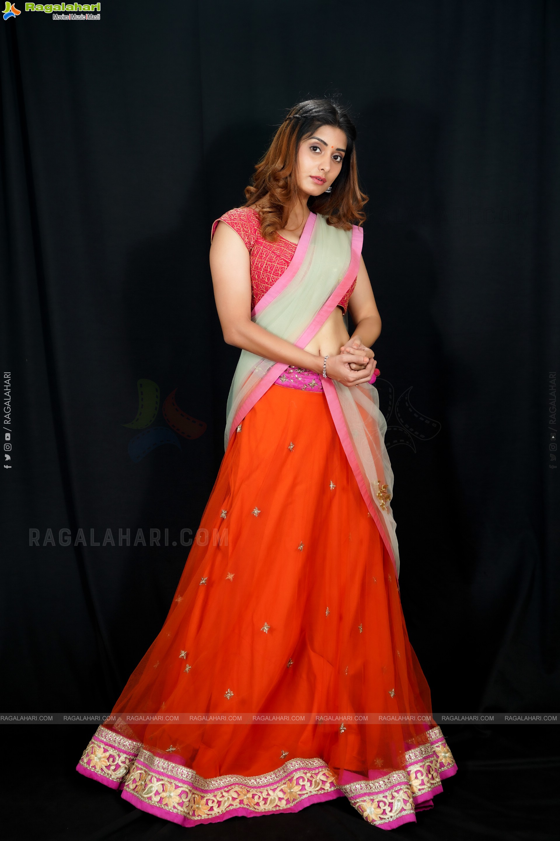 Kanika Wadhwa Latest Exclusive Photoshoot, HD Gallery