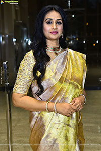 Laya at Thammudu Movie Pre Release Event, HD Gallery 