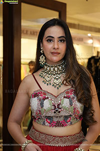 Ameeksha Amy Pawar Latest Glamorous Stills, HD Gallery