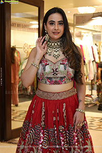 Ameeksha Amy Pawar Latest Glamorous Stills, HD Gallery