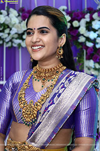 Sravanthi Chokarapu at Hi Life Brides Exhibition Launch 