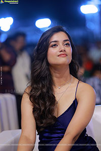 Bhagyashri Borse at Kingdom Movie Pre Release Event