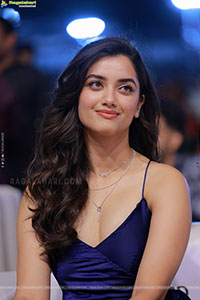 Bhagyashri Borse at Kingdom Movie Pre Release Event