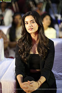 Bhagyashri Borse at Kingdom Press Meet, HD Gallery 