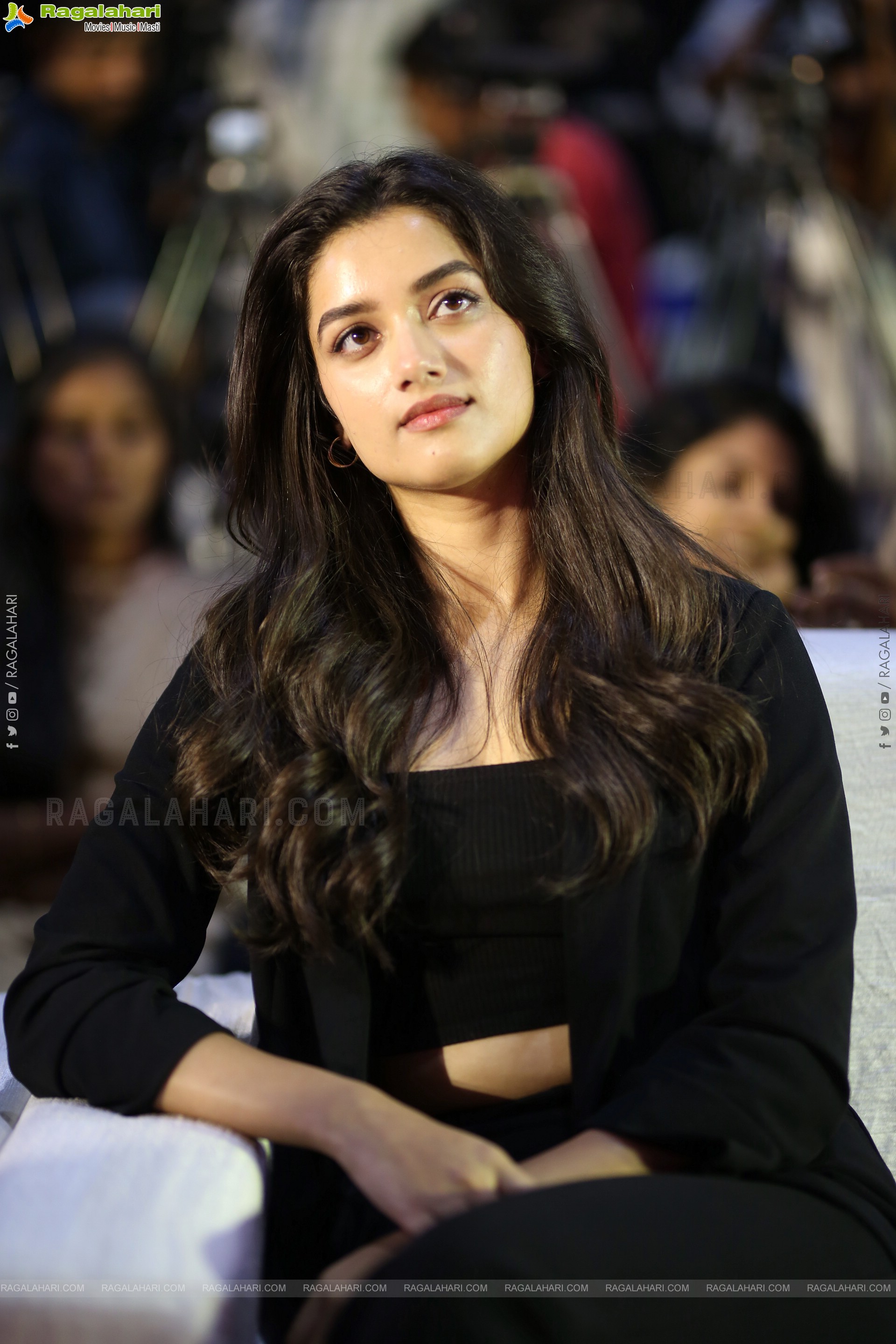 Bhagyashri Borse at Kingdom Press Meet, HD Gallery