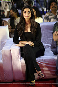 Bhagyashri Borse at Kingdom Press Meet, HD Gallery 