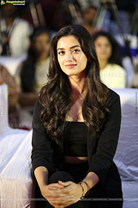 Bhagyashri Borse at Kingdom Press Meet, HD Gallery 