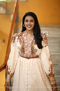 Deepthi at Mr. Reddy Pre Release Event, HD Gallery