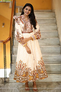 Deepthi at Mr. Reddy Pre Release Event, HD Gallery