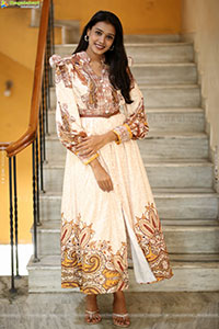 Deepthi at Mr. Reddy Pre Release Event, HD Gallery