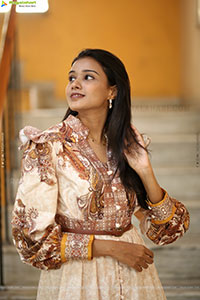Deepthi at Mr. Reddy Pre Release Event, HD Gallery