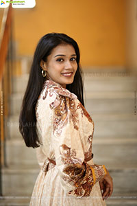 Deepthi at Mr. Reddy Pre Release Event, HD Gallery