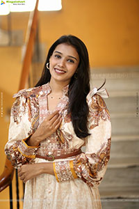 Deepthi at Mr. Reddy Pre Release Event, HD Gallery
