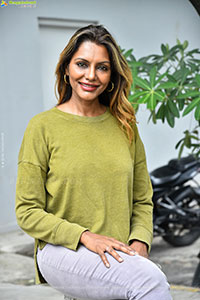Director Praveena at Kothapallilo Okappudu Movie Interview