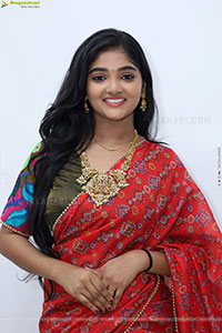Gayathri Kothapalli stills in Half Saree, HD Gallery