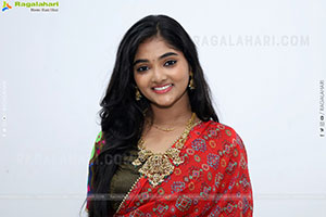 Gayathri Kothapalli stills in Half Saree, HD Gallery
