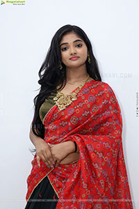 Gayathri Kothapalli stills in Half Saree, HD Gallery