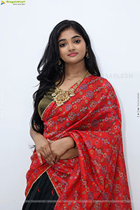 Gayathri Kothapalli stills in Half Saree, HD Gallery