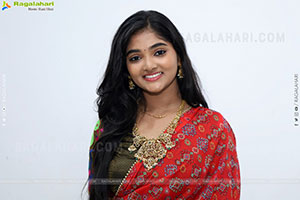 Gayathri Kothapalli stills in Half Saree, HD Gallery