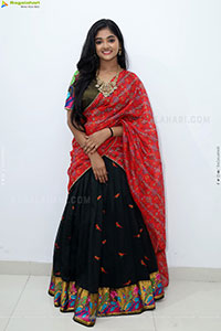 Gayathri Kothapalli stills in Half Saree, HD Gallery