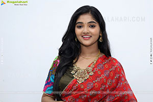 Gayathri Kothapalli stills in Half Saree, HD Gallery