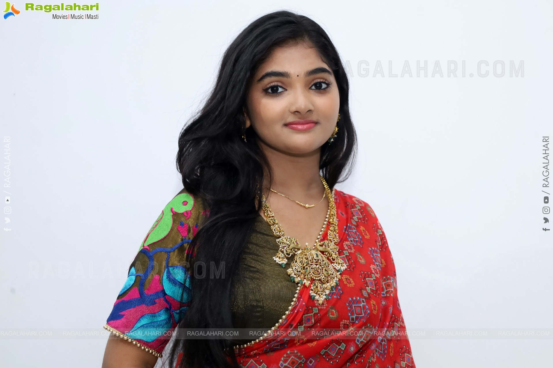 Gayathri Kothapalli stills in Half Saree, HD Gallery