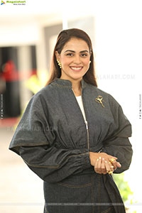 Genelia stills at Junior Movie Interview, HD Gallery