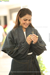 Genelia stills at Junior Movie Interview, HD Gallery