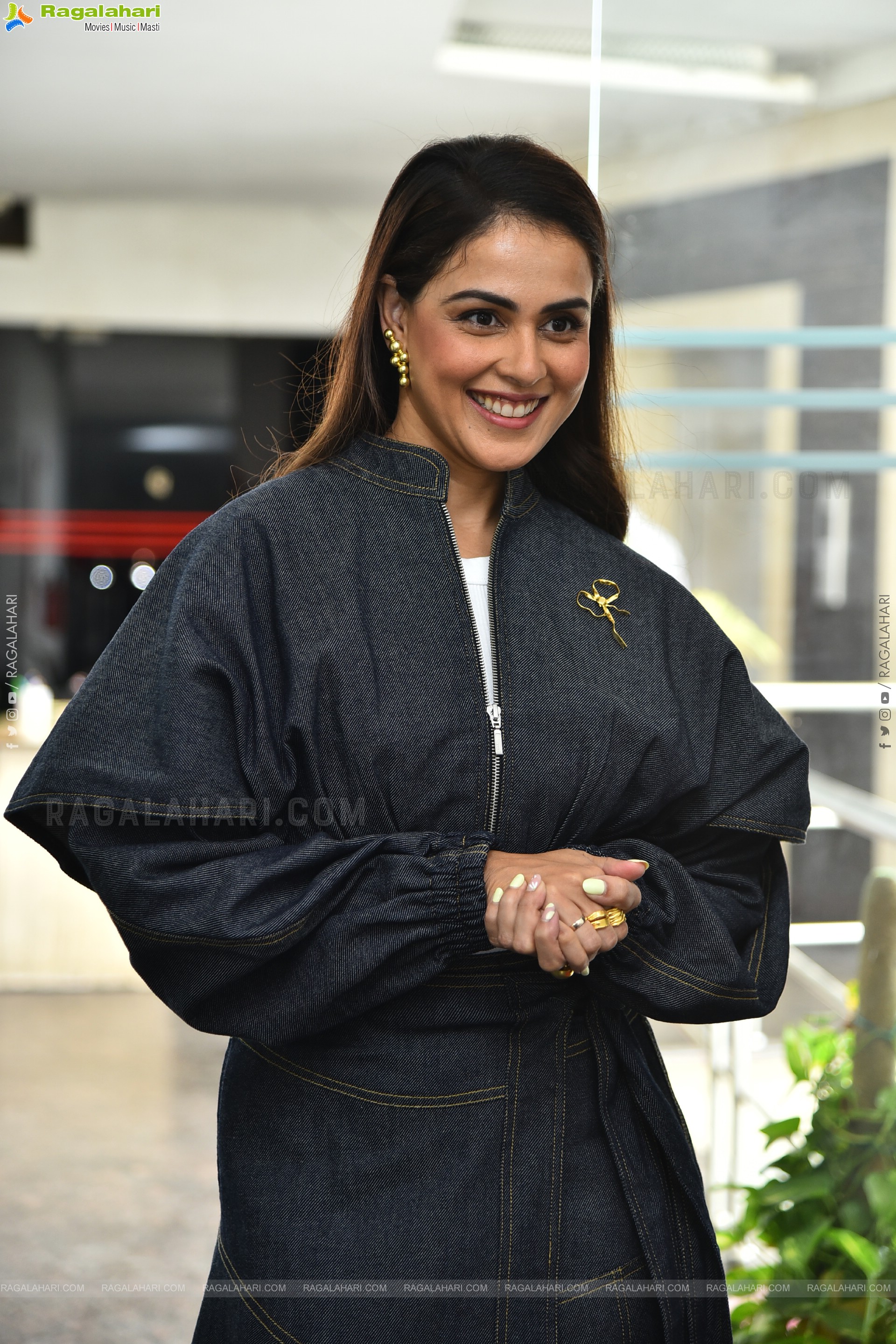 Genelia stills at Junior Movie Interview, HD Gallery