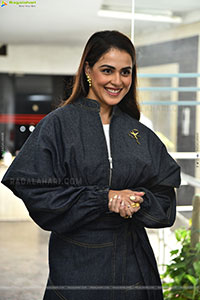 Genelia stills at Junior Movie Interview, HD Gallery