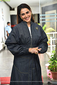 Genelia stills at Junior Movie Interview, HD Gallery
