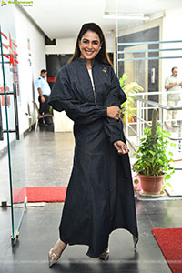 Genelia stills at Junior Movie Interview, HD Gallery