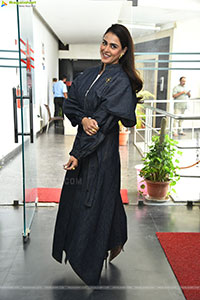 Genelia stills at Junior Movie Interview, HD Gallery