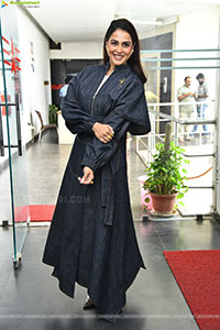 Genelia stills at Junior Movie Interview, HD Gallery