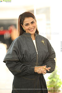 Genelia stills at Junior Movie Interview, HD Gallery