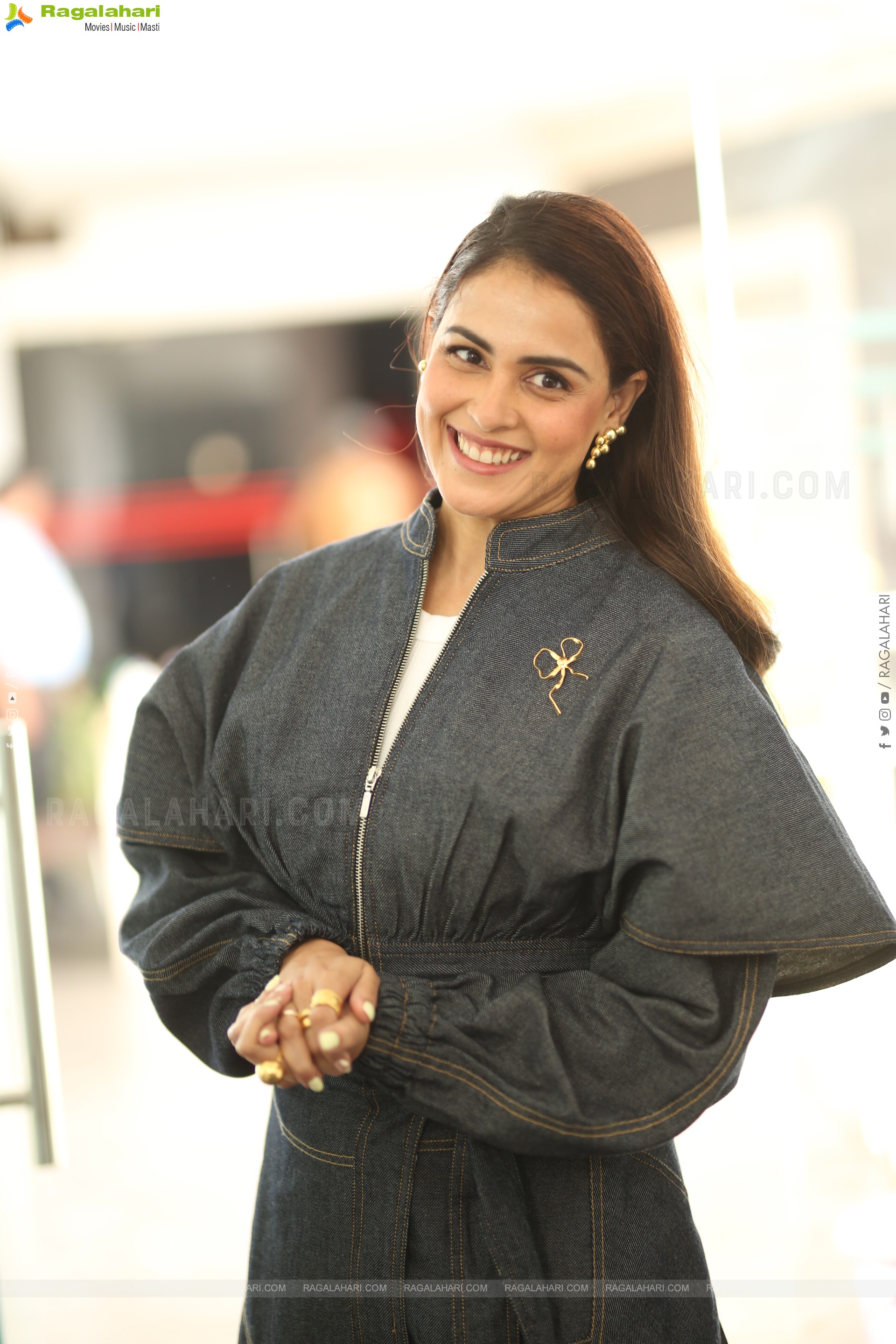 Genelia stills at Junior Movie Interview, HD Gallery