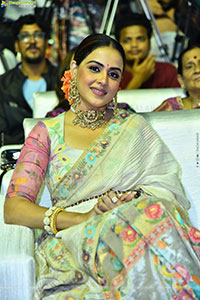 Genelia at Junior Movie Pre Release Event, HD Gallery 