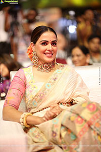 Genelia at Junior Movie Pre Release Event, HD Gallery 